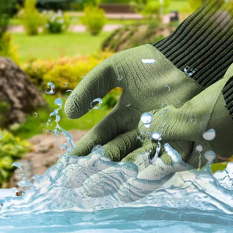 Pair of Waterproof Gardening Gloves made with Latex, Protective Non-Slip Horticultural Gloves and Gear for Vegetable and Flower Plants, Gardening Glove TitanTide
